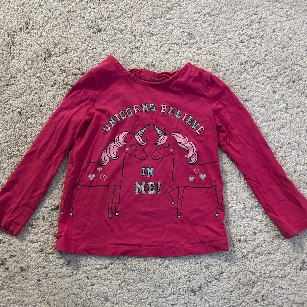 Carter's Pink Long Sleeve Tee with Key Hole Back and Unicorn Design Size 3T